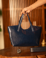 Gloss tote